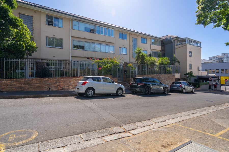 2 Bedroom Property for Sale in Three Anchor Bay Western Cape